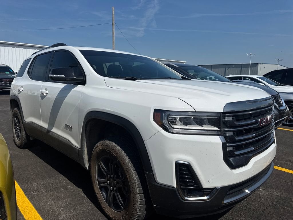 2022 GMC Acadia AT4
