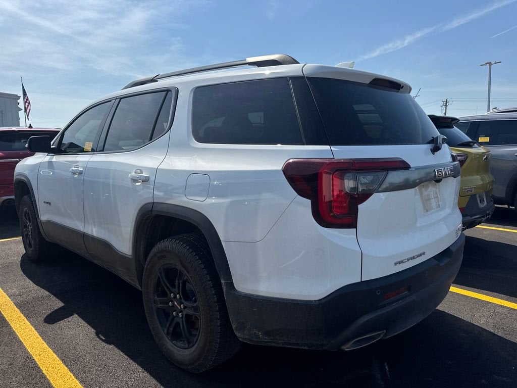 2022 GMC Acadia AT4