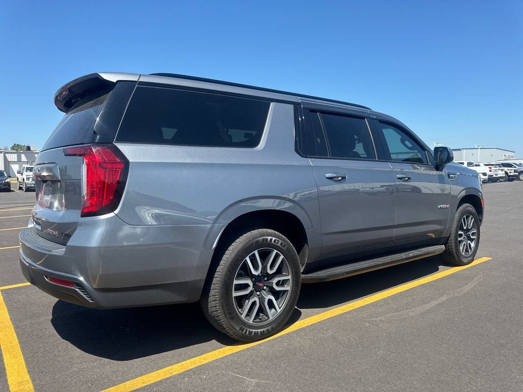2021 GMC Yukon XL AT4