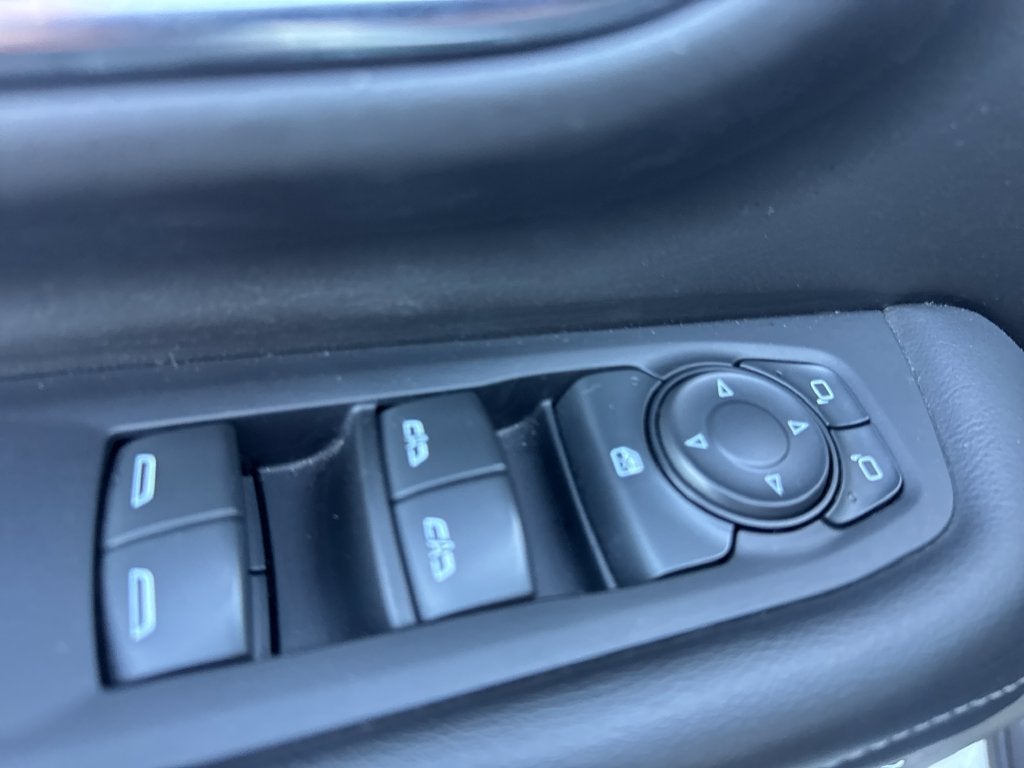 2023 Chevrolet Suburban LS