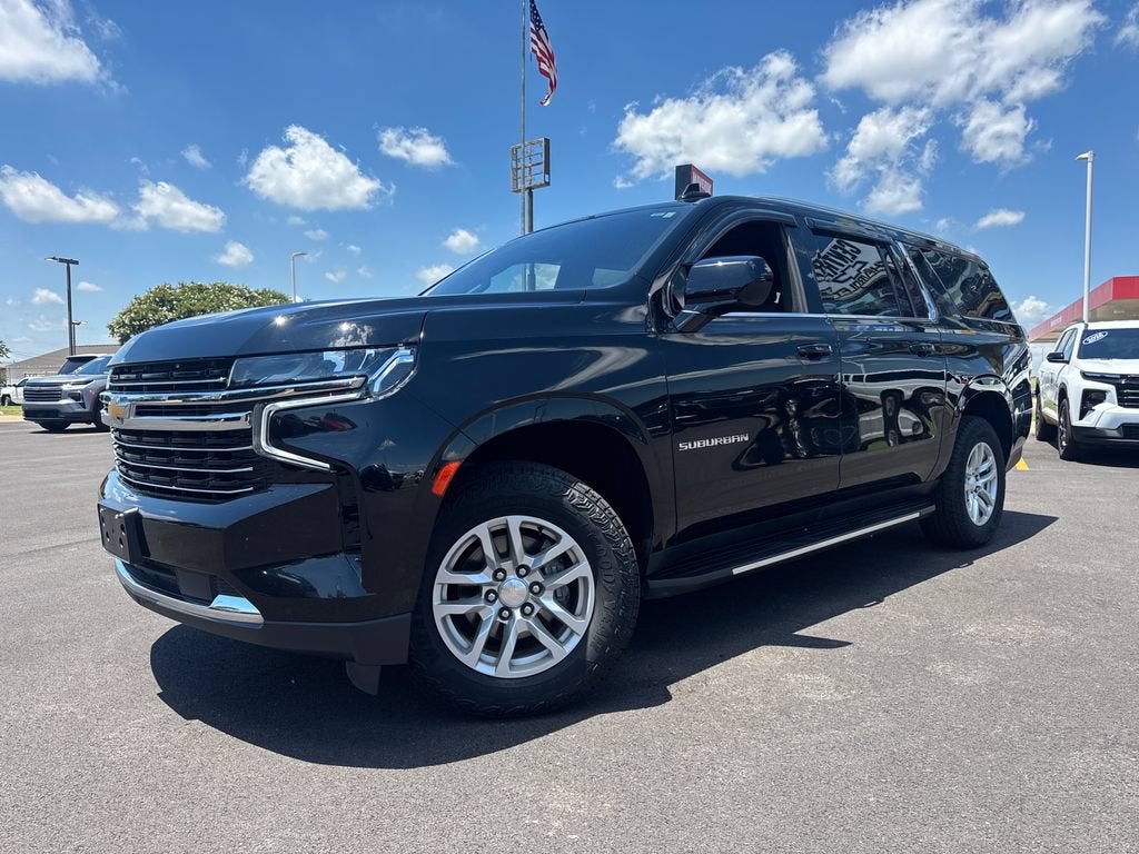 2023 Chevrolet Suburban LT