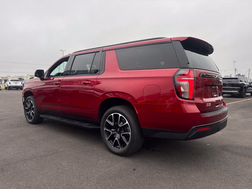 2024 Chevrolet Suburban RST