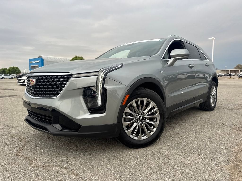 2025 Cadillac XT4 Premium Luxury