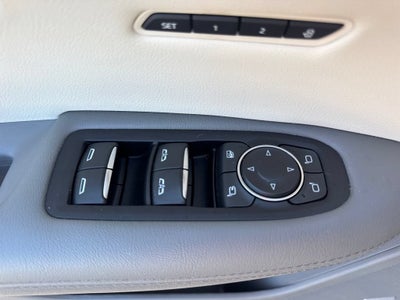 2022 Cadillac XT5 FWD Premium Luxury