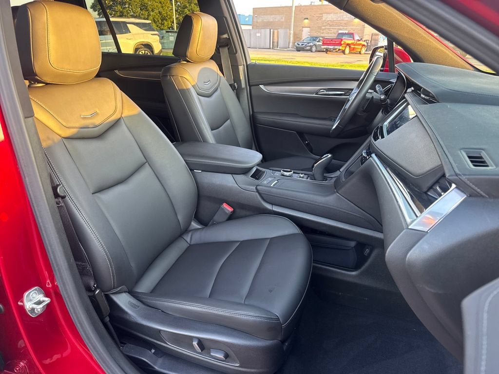2024 Cadillac XT6 Luxury