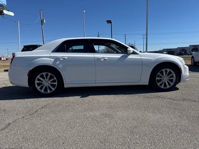 2021 Chrysler 300 Touring