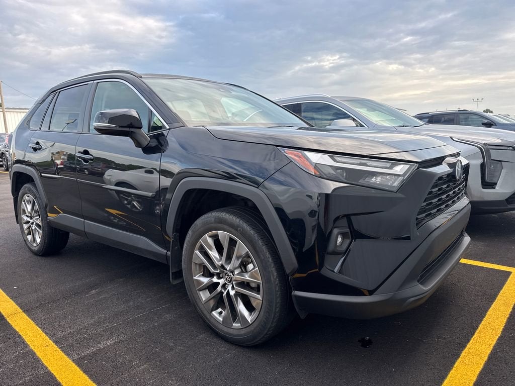 2022 Toyota RAV4 XLE Premium