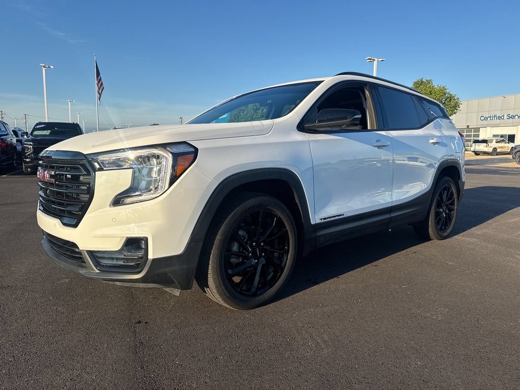 2024 GMC Terrain SLT