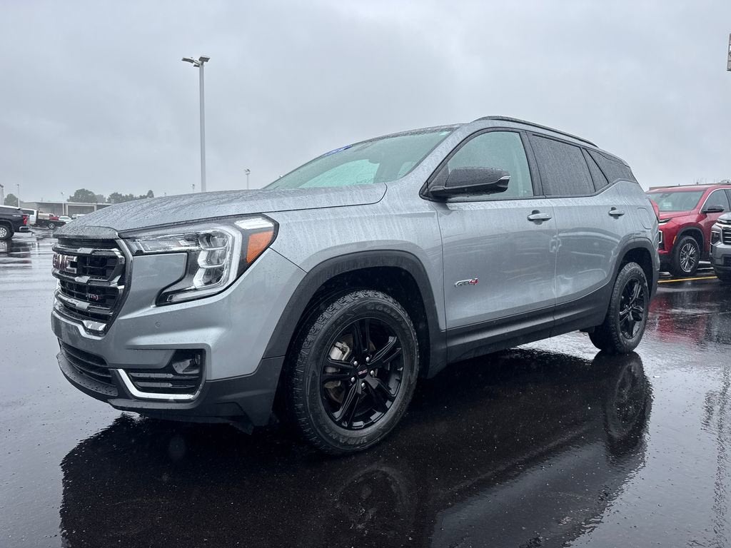 2024 GMC Terrain AT4