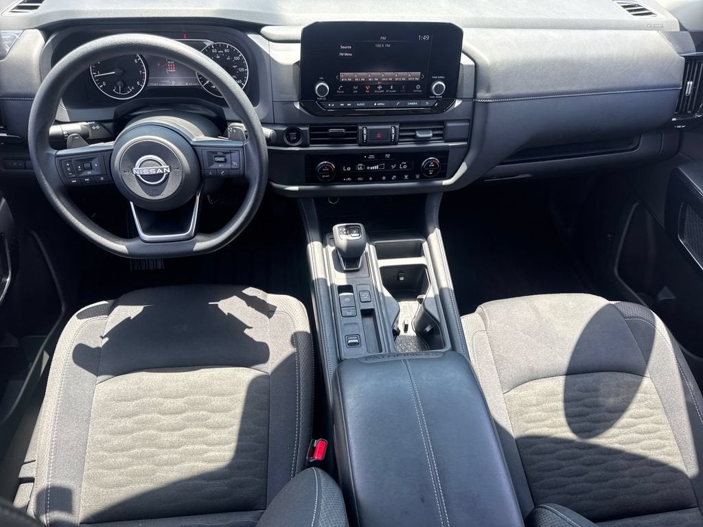 2025 Nissan Pathfinder S