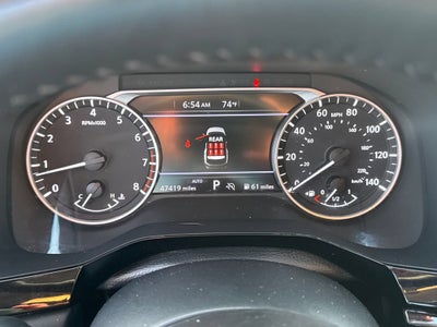2024 Nissan Pathfinder SV