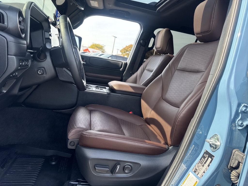 2026 Toyota Land Cruiser 4DR 4WD
