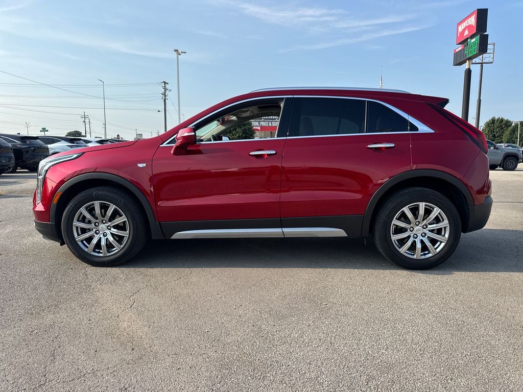 2022 Cadillac XT4 Premium Luxury