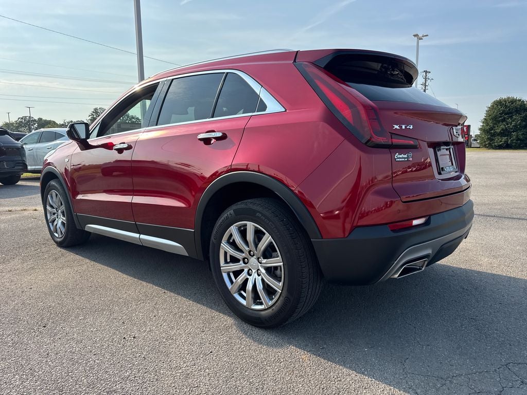 2022 Cadillac XT4 Premium Luxury