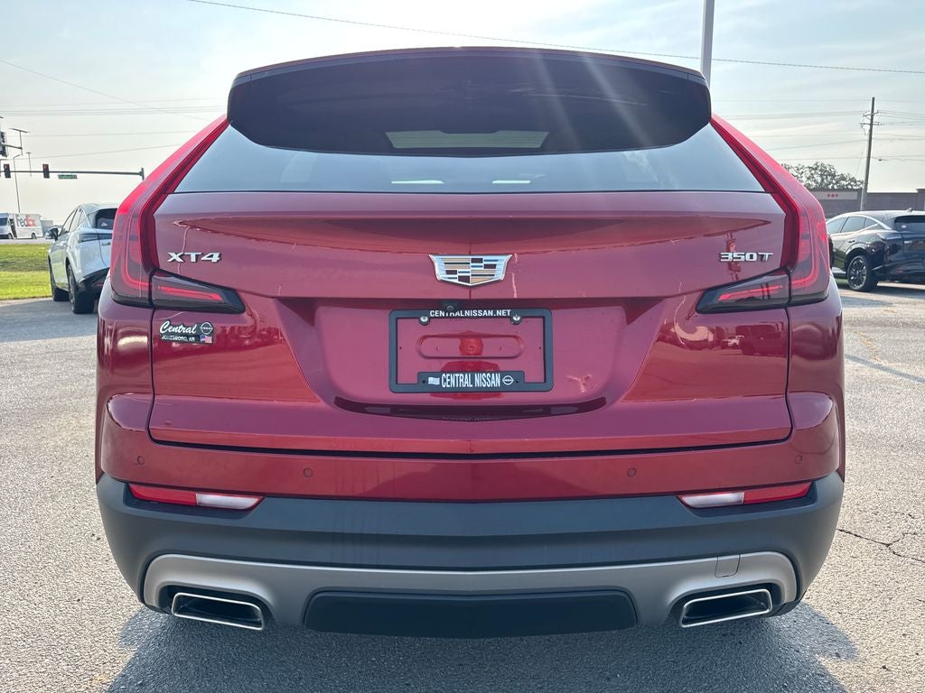 2022 Cadillac XT4 Premium Luxury