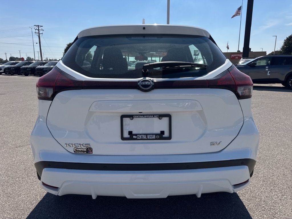 2022 Nissan Kicks SV