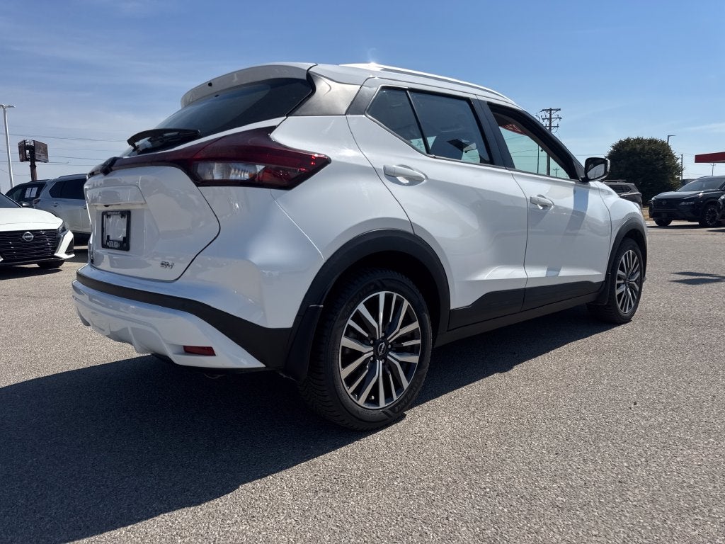 2022 Nissan Kicks SV