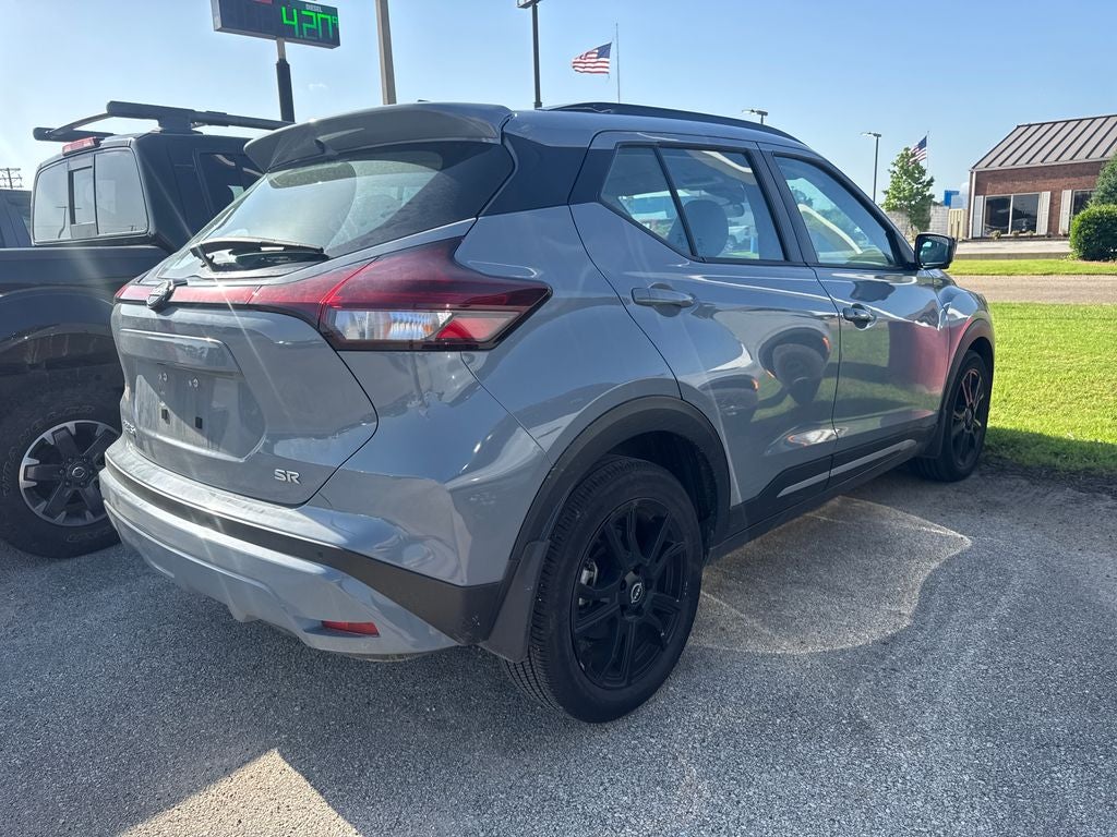 2024 Nissan Kicks SR