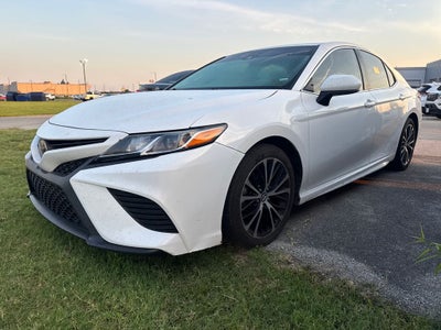 2020 Toyota Camry SE