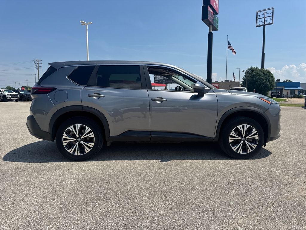 2022 Nissan Rogue SV