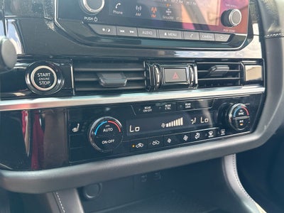 2023 Nissan Pathfinder SV