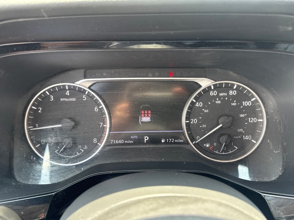 2022 Nissan Pathfinder SV