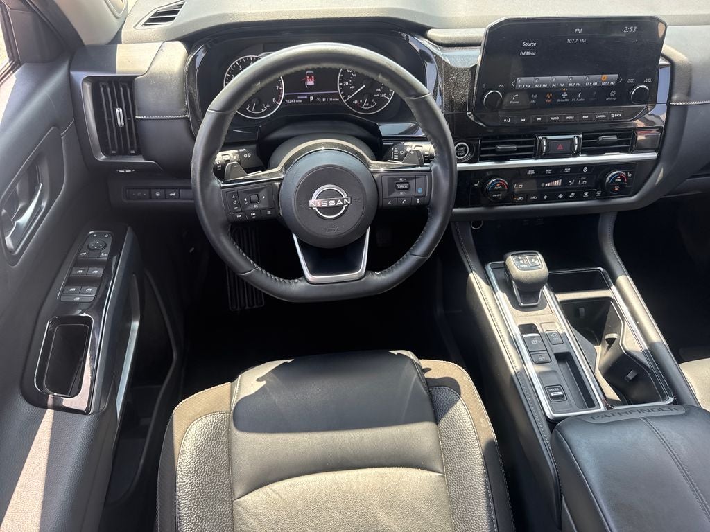 2022 Nissan Pathfinder SL
