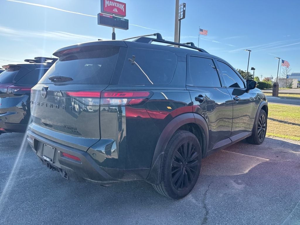 2024 Nissan Pathfinder Platinum