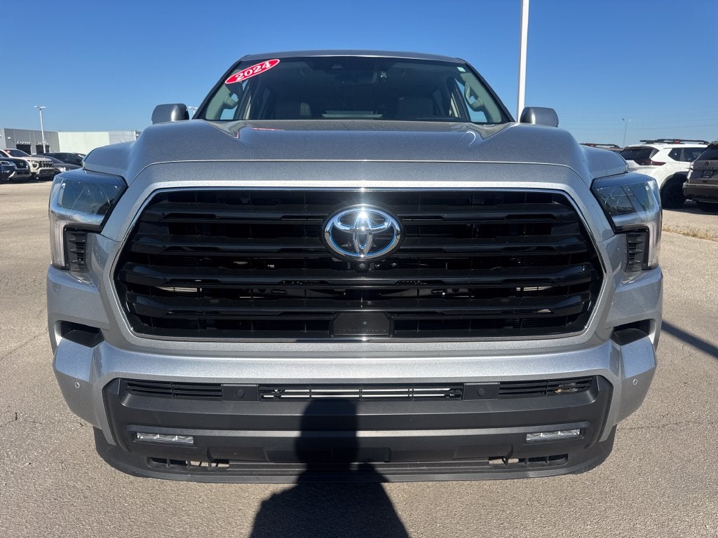 2024 Toyota Sequoia SR5