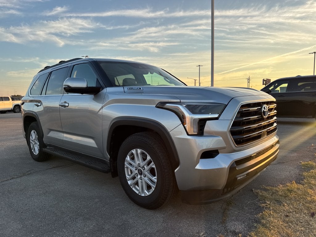 2024 Toyota Sequoia SR5