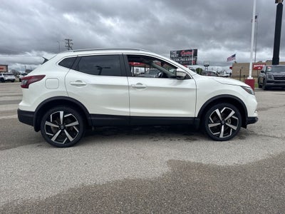 2021 Nissan Rogue Sport SL