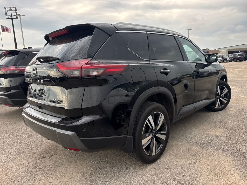 2025 Nissan Rogue SL