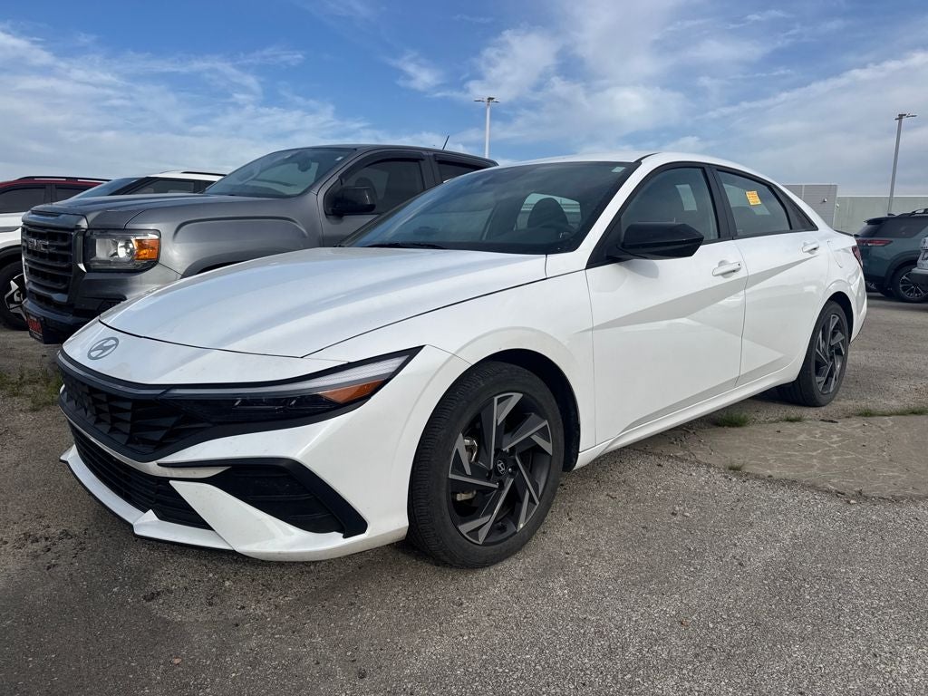 2025 Hyundai Elantra SEL Sport