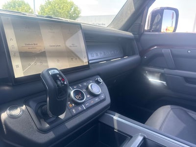 2025 Land Rover Defender 110 Sedona Red