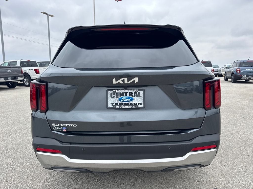 2025 Kia Sorento S